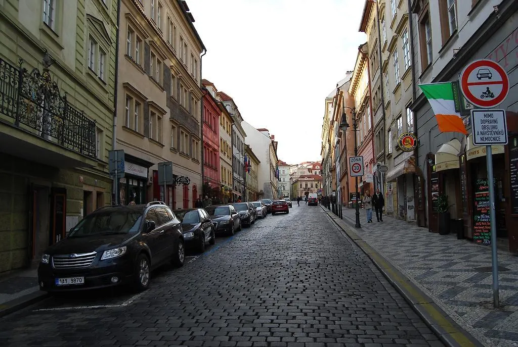 Trziste Apartment Prague