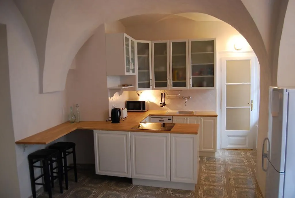 Trziste Apartment Prague